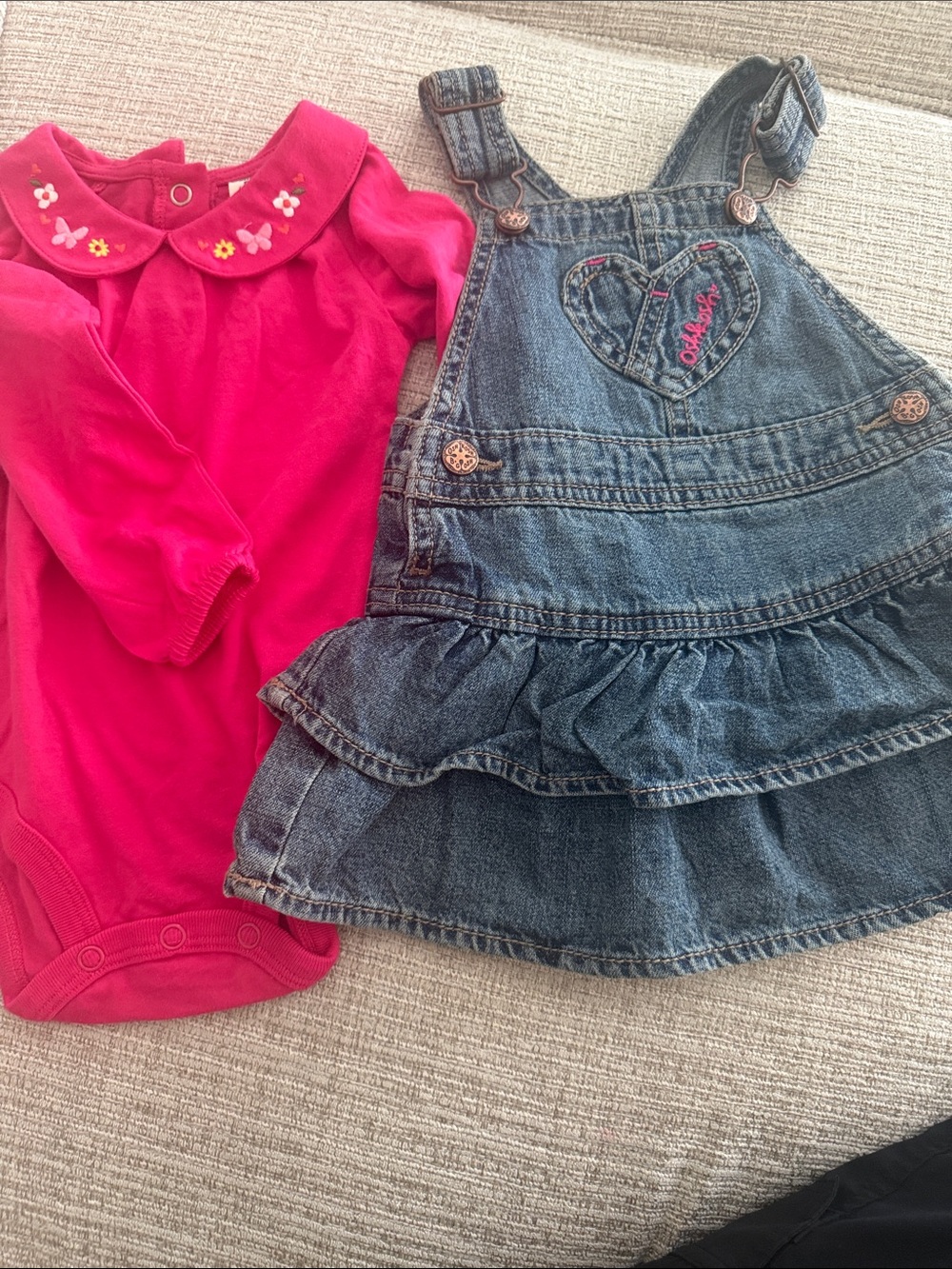 Oshkosh girls two piece cotton long sleeve button @overalls so cute size 9M